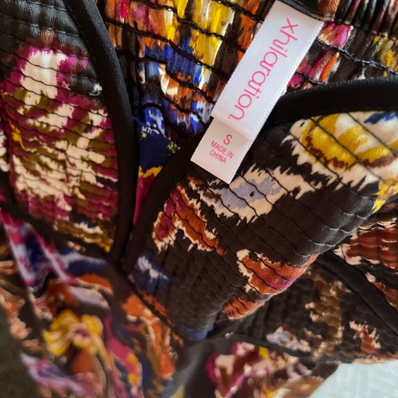 Dress - Picture 4 of 4